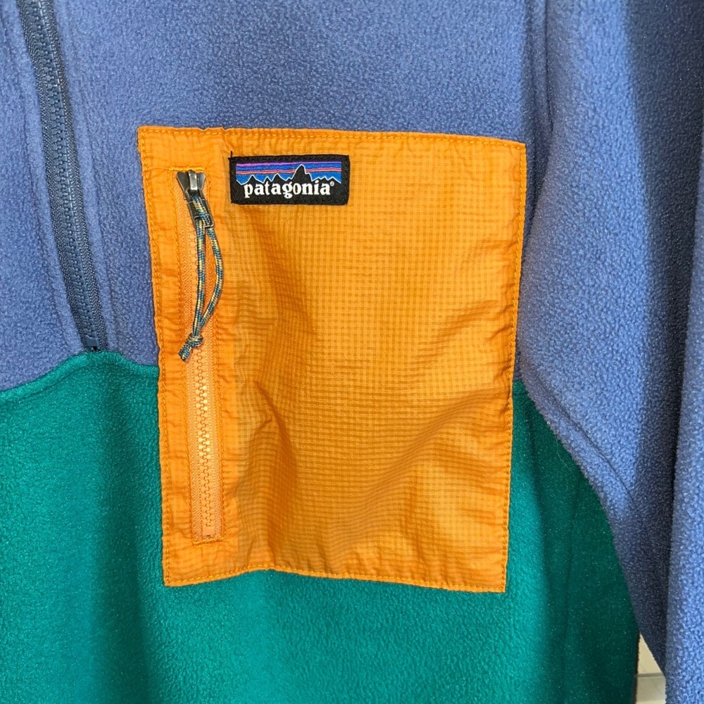 Patagonia Blue and Green Fleece Pullover - Picture 3 of 6